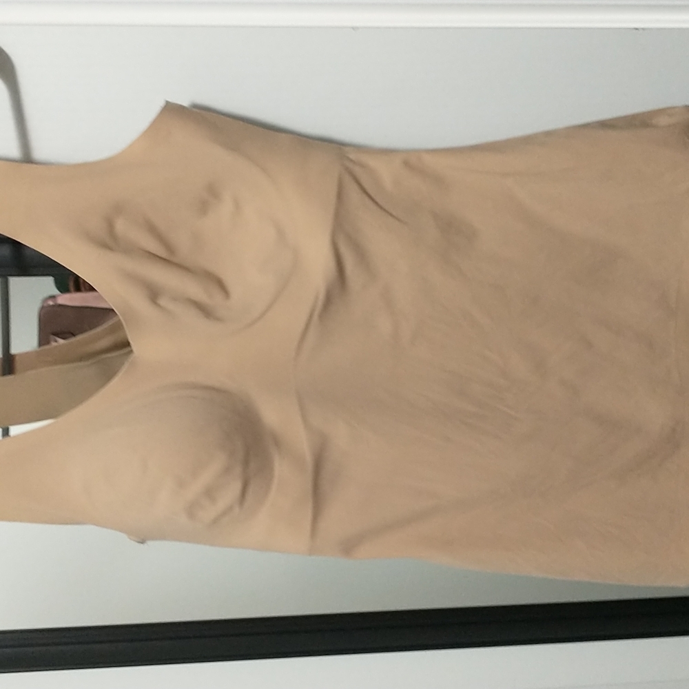 knix nude tank 2